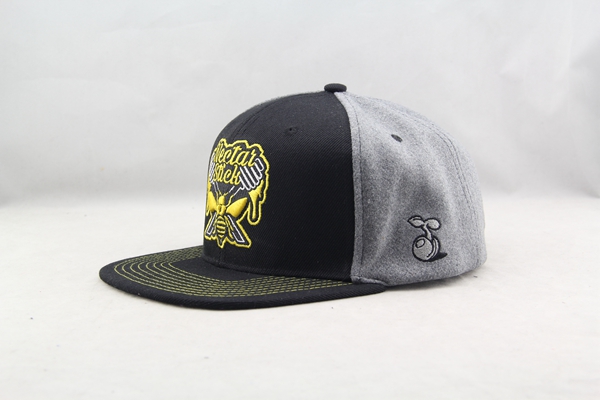 snapback cap