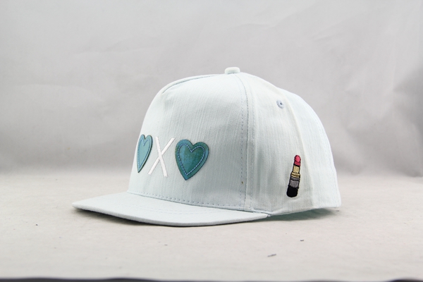 snapback cap