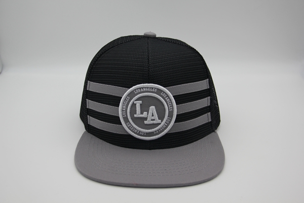 snapback cap