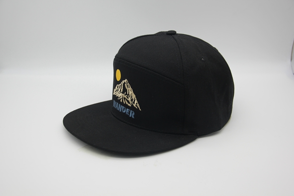 snapback cap