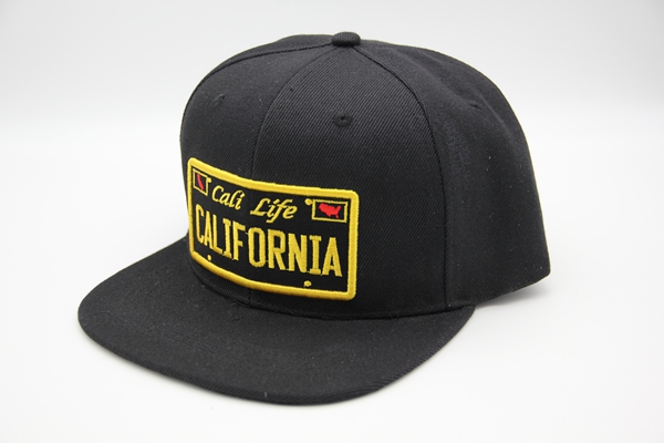 snapback cap