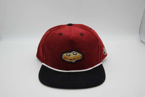 snapback cap