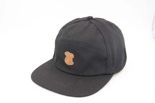snapback cap