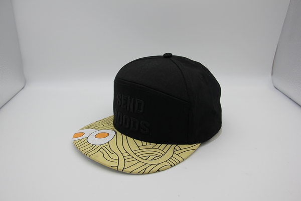snapback cap