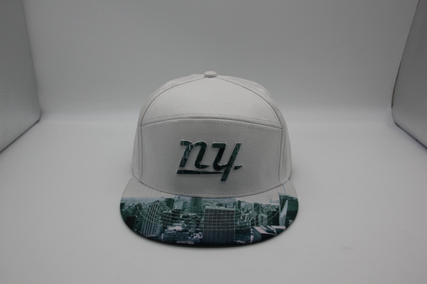 snapback cap