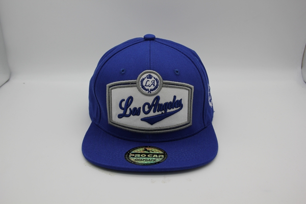 snapback cap