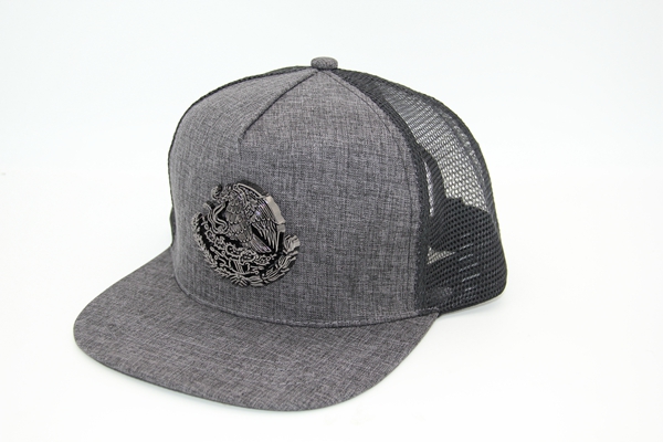 snapback cap
