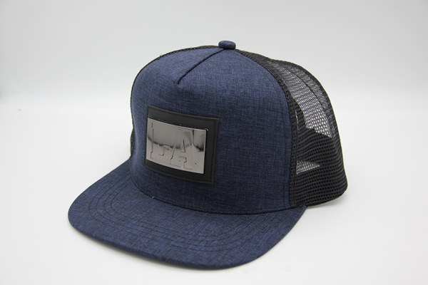 snapback cap