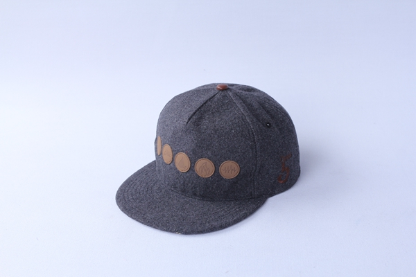 snapback cap