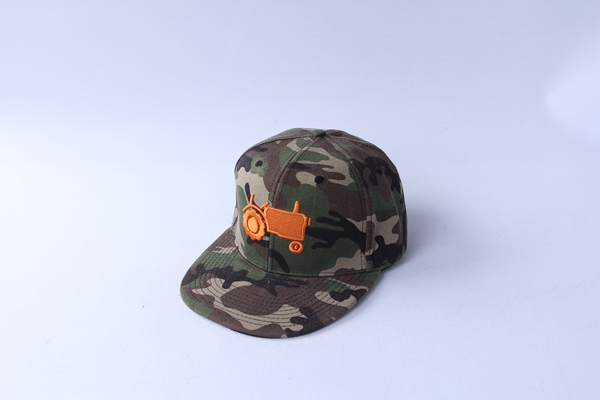 snapback cap
