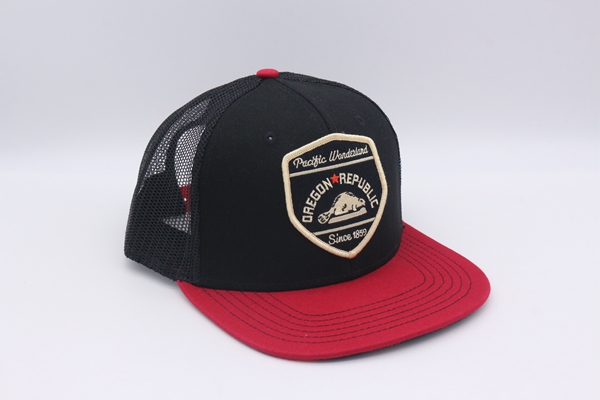 snapback cap