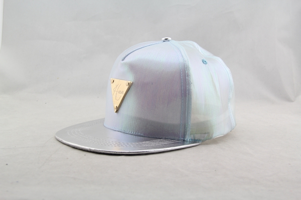 snapback cap