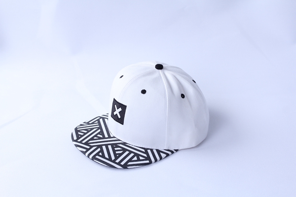 snapback cap